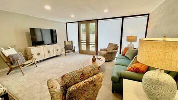 Townhome, Multiple Beds, Pool Access, Beach View (S. RODNEY 25) | Living area | TV