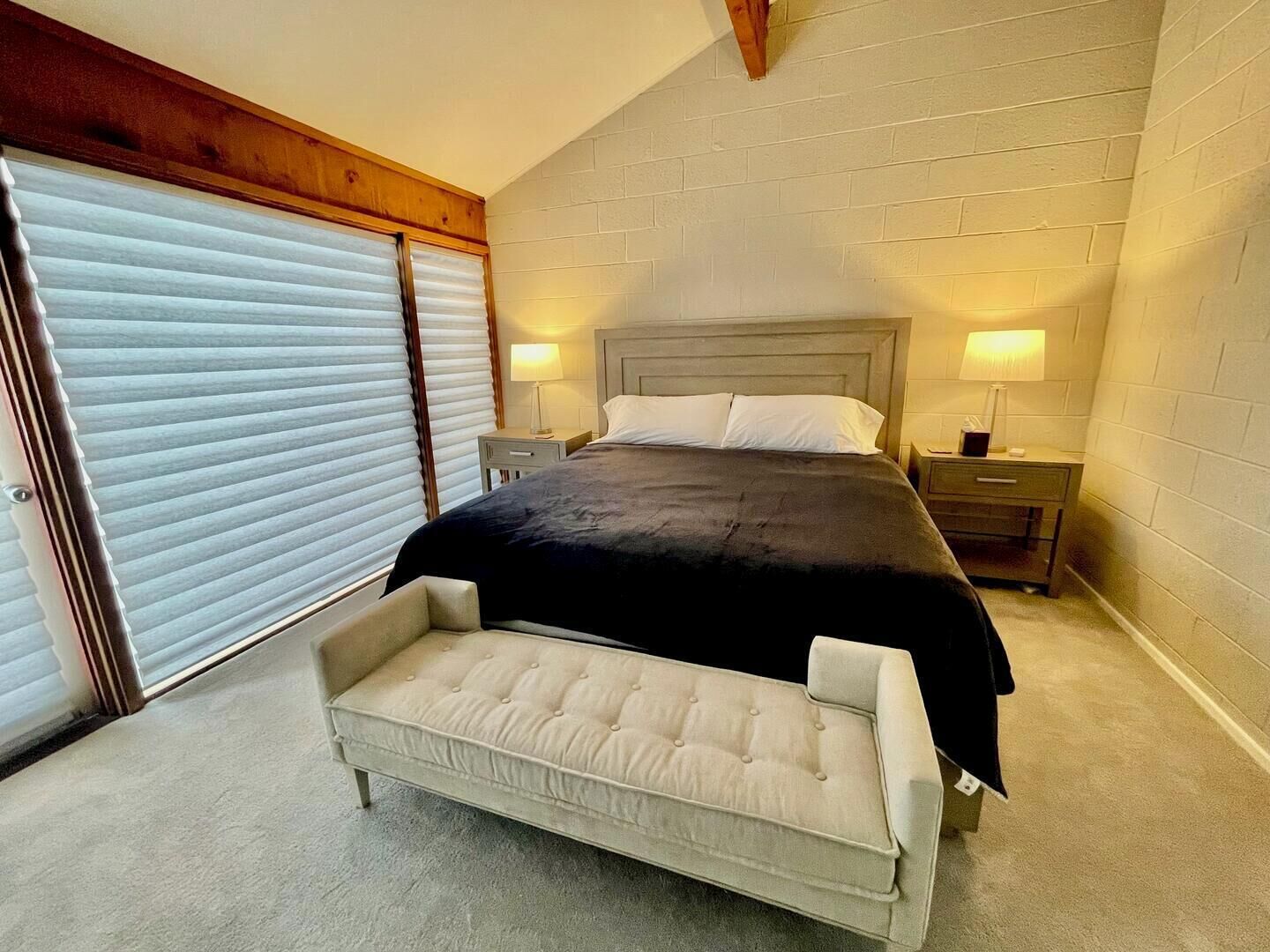 Pientalo, useita sänkyjä, pääsy uima-altaalle, rantanäköala (S. RODNEY 25) | 3 makuuhuonetta, ilmainen Wi-Fi