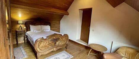 2 habitaciones, tabla de planchar con plancha y wifi gratis