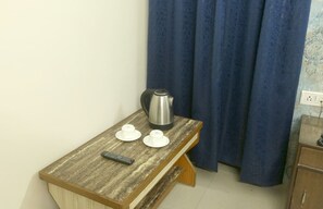 Huone, 1 makuuhuone, tupakointi sallittu, parveke | Ruokailu