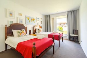 3 chambres, fer et planche à repasser, Wi-Fi gratuit, draps fournis