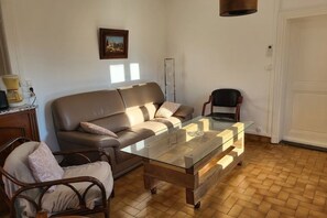 Living area - Gite la ferme des maraîchers (Albigny-sur-Saône)