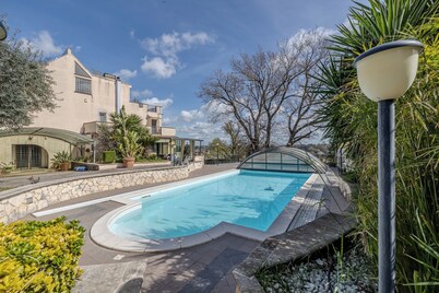 Villa Caterina, beautiful villa with private pool a stone's throw from Rome