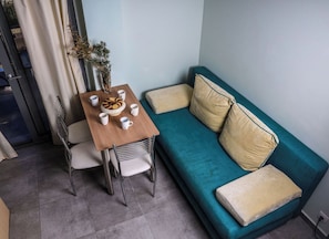 Deluxe Apartment | Living area | TV - Aquarius Nikiti (Nikiti)
