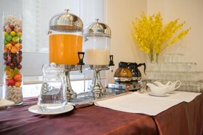 每日供应自助式早餐（需付费）