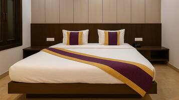 Standard Room, City View | In-room safe, desk, laptop workspace, blackout drapes