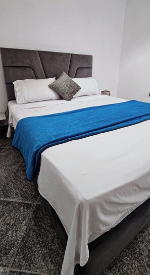 3 Schlafzimmer, Zimmersafe, Bügeleisen/Bügelbrett, kostenloses WLAN