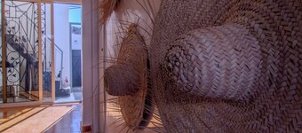 Cozy 6-rooms Beach House with  AC, WiFi & 3 Min Walk to the Shore