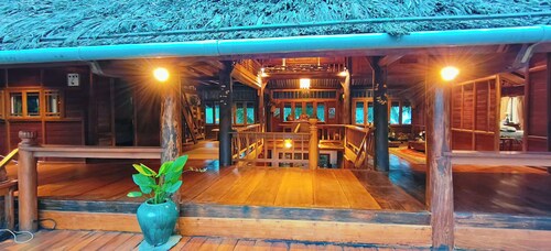 Moc Homestay & Villa