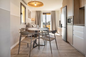 Apartment, 1 Bedroom, Terrace, Sea View | Living area