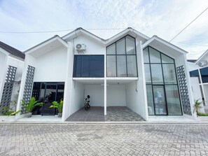 Bagian depan properti