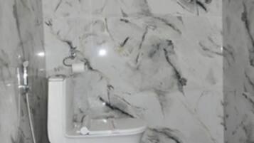 Premier Room | Bathroom