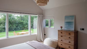 Ferienhaus | 2 Schlafzimmer, kostenloses WLAN, Bettwäsche