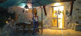 Strategic location in Chianti between Florence and Siena up to 10 pax