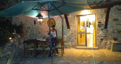 Strategic location in Chianti between Florence and Siena up to 10 pax