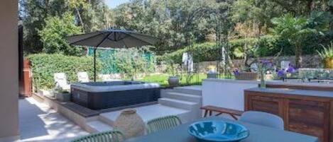 公寓 (Two Bedroom Apartment) | 外观