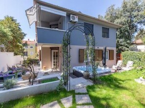 Apartment (Two Bedroom Apartment) | Exterior