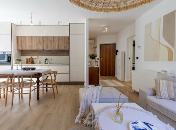 Lägenhet (Two Bedroom Apartment) | 2 sovrum