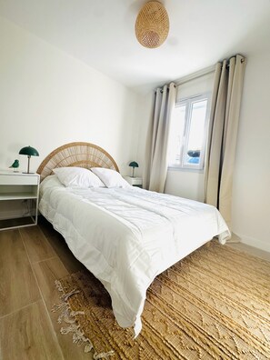 3 chambres, lit parapluie, Wi-Fi, draps fournis
