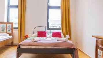 Basic Room | Iron/ironing board, free WiFi