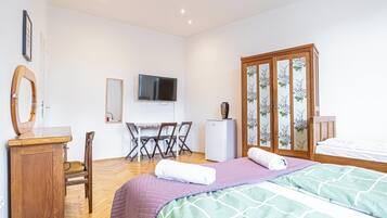 Habitació bàsica | Planxa i posts de planxar i wifi gratuïta