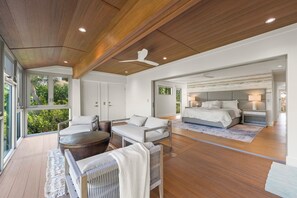 4 makuuhuonetta, silitysrauta/-lauta, Wi-Fi, vuodevaatteet