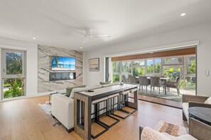 Älytelevisio, takka