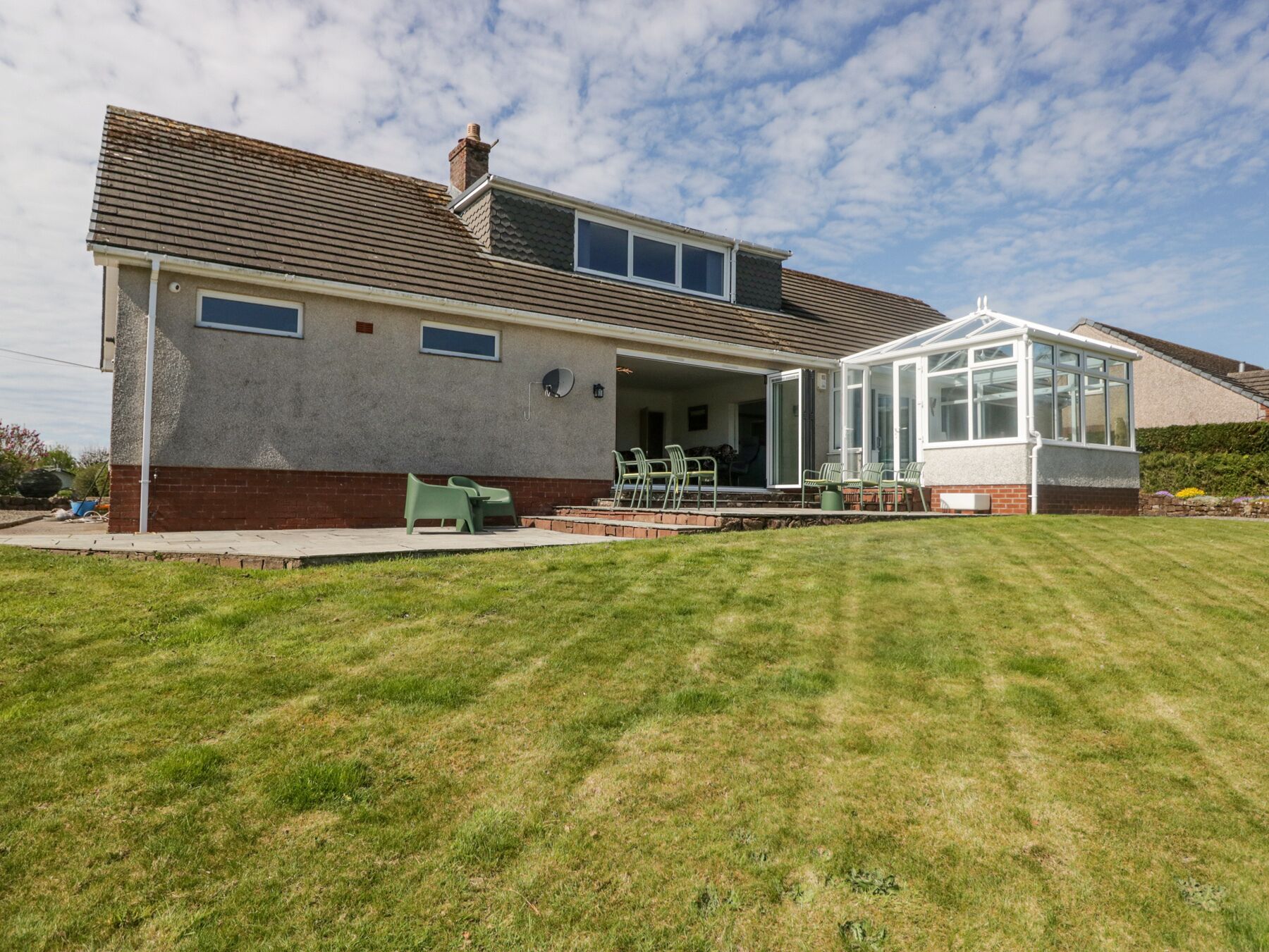 Cottage | Interior