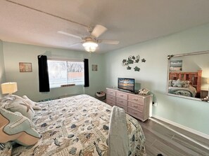 2 chambres, fer et planche à repasser, Wi-Fi gratuit, draps fournis