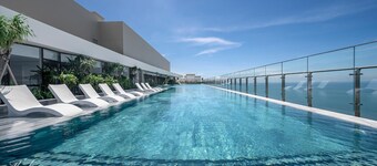 Apt TheSong 1Br corner job ,nice view, lake