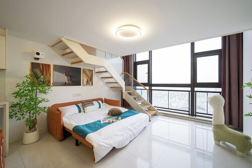 Shanghai Hills & Wanye Spacious Family Suites