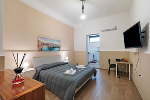 Family Apartment, Multiple Bedrooms (Dimora Cristina Apartment Bari)