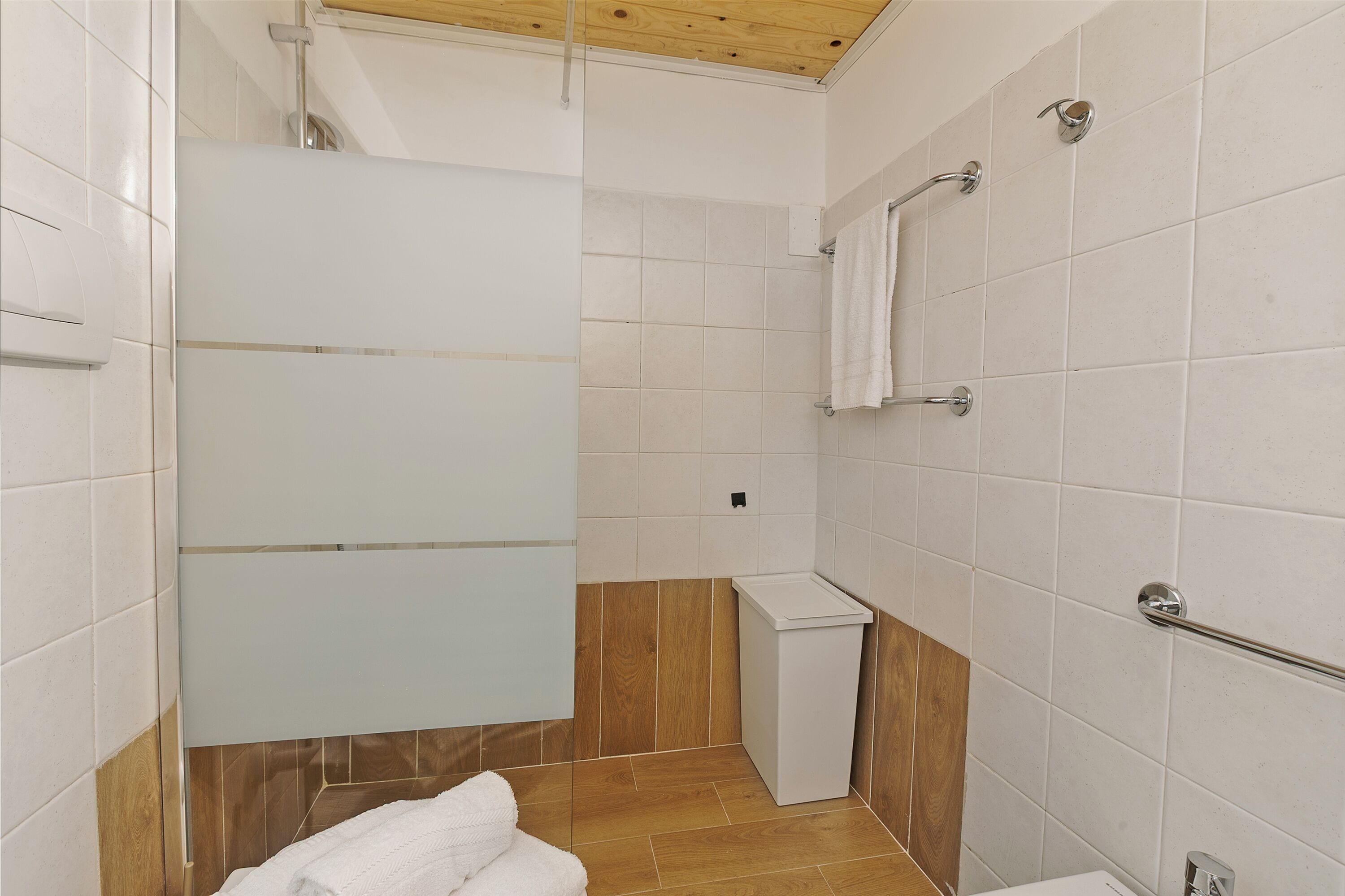 家庭公寓, 多间卧室 (Dimora Cristina Apartment Bari) | 浴室 | 淋浴设施、毛巾、肥皂、洗发水