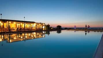 2 piscinas al aire libre