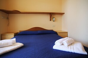 Cots/infant beds, bed sheets - Blue Marine Village (Rodi Garganico)