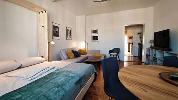 1 bedroom, iron/ironing board, WiFi, bed sheets