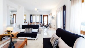 Huis | 3 slaapkamers, een bureau, snel internet