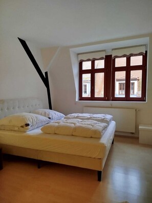 3 bedrooms, WiFi, bed sheets