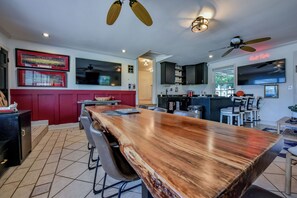 Dining - Hargrove House - Large home with fenced in backyard and close to campus! (Tuscaloosa)