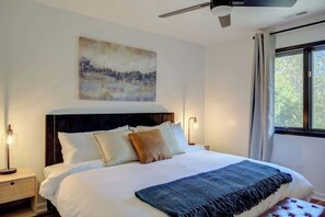 3 habitaciones, tabla de planchar con plancha, cuna de viaje y wifi 