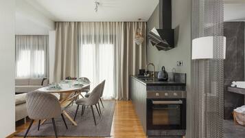 Apartment, 3 Bedrooms | Soundproofing, iron/ironing board, free WiFi, bed sheets