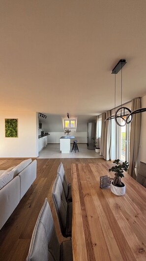 Interior - Modern, spacious apartment in Scandi style, ideal for several people (Waffenbrunn)