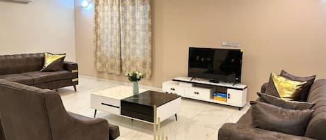 บ้านพัก, 3 ห้องนอน, สูบบุหรี่ได้, ระเบียง | ห้องนั่งเล่น
