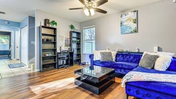 House (3 Bedrooms) | Front of property