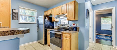 House (3 Bedrooms) | Interior