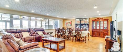 하우스 (4 Bedrooms) | 숙박 시설 정면