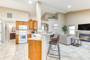 House (4 Bedrooms) | Interior