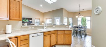 4 Mi to Dtwn Grand Junction: Hot Tub Haven!
