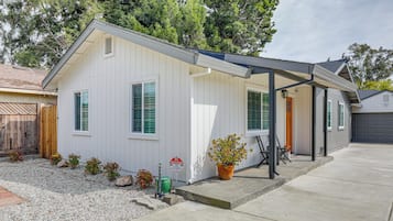 Cottage (3 Bedrooms) | Interior