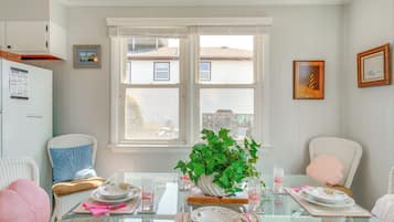 Cottage (3 Bedrooms) | Interior